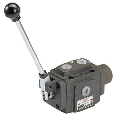 Manual reversing valve